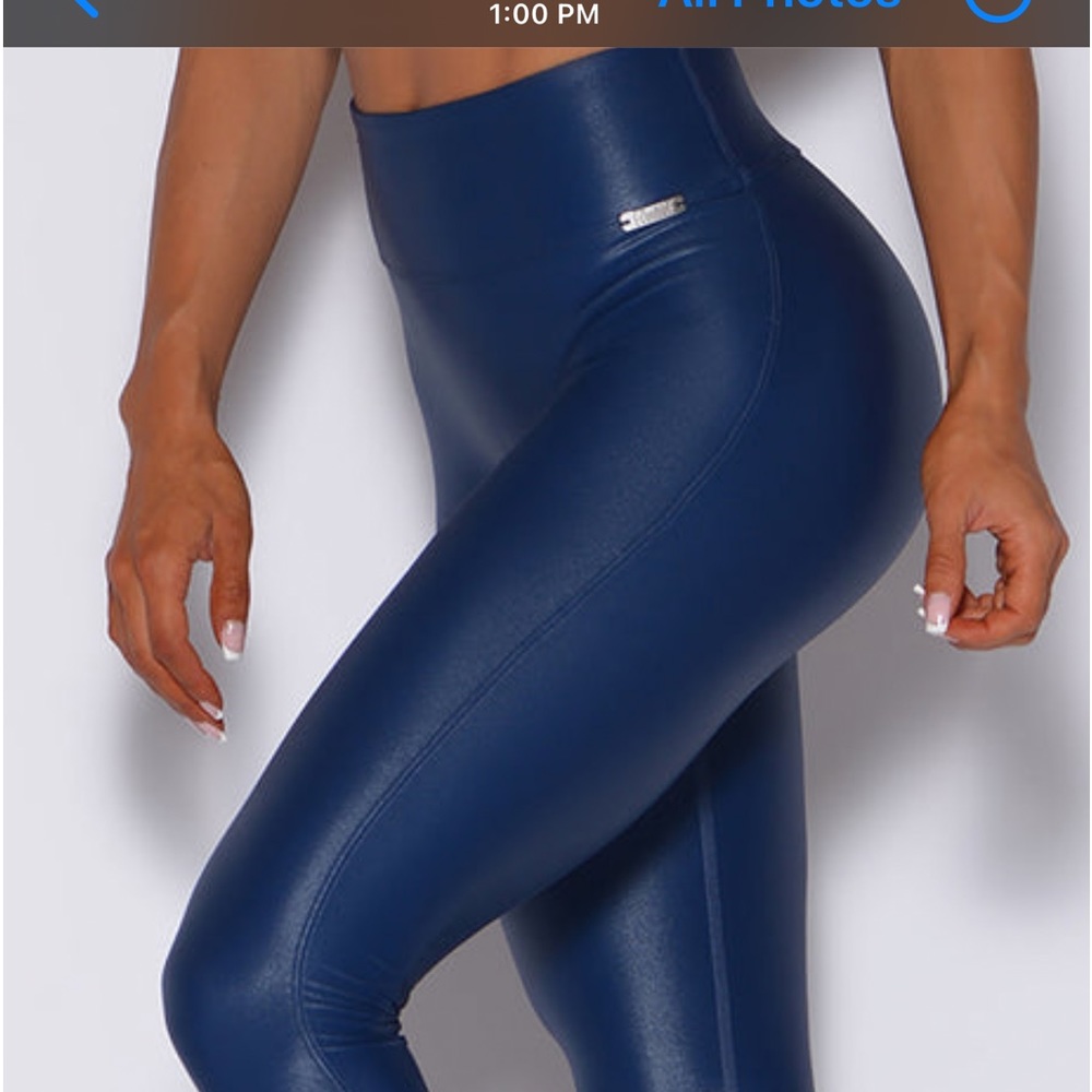 Bombshell glossy size small worn 1 time $$98.00